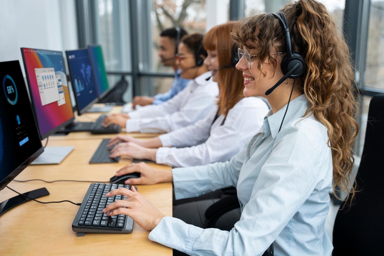 Daftar Call Center dan WA Ekspedisi Terlengkap