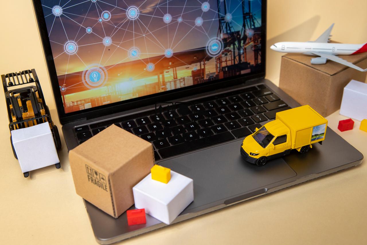 Manajemen Logistik: Pengertian, Fungsi, Tujuan, Manfaat, dan Komponennya